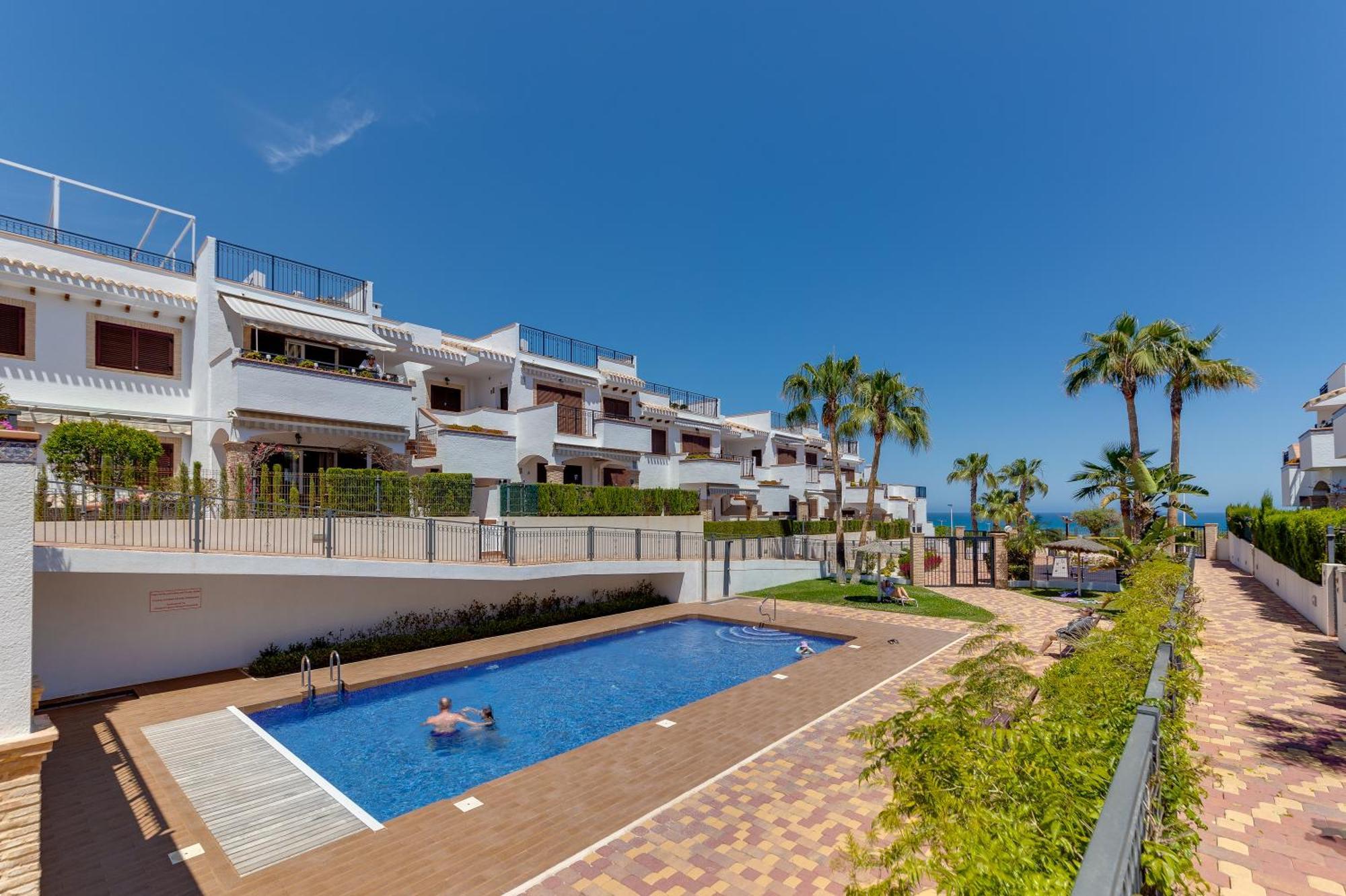 Azul Beach Torrevieja Eksteriør billede